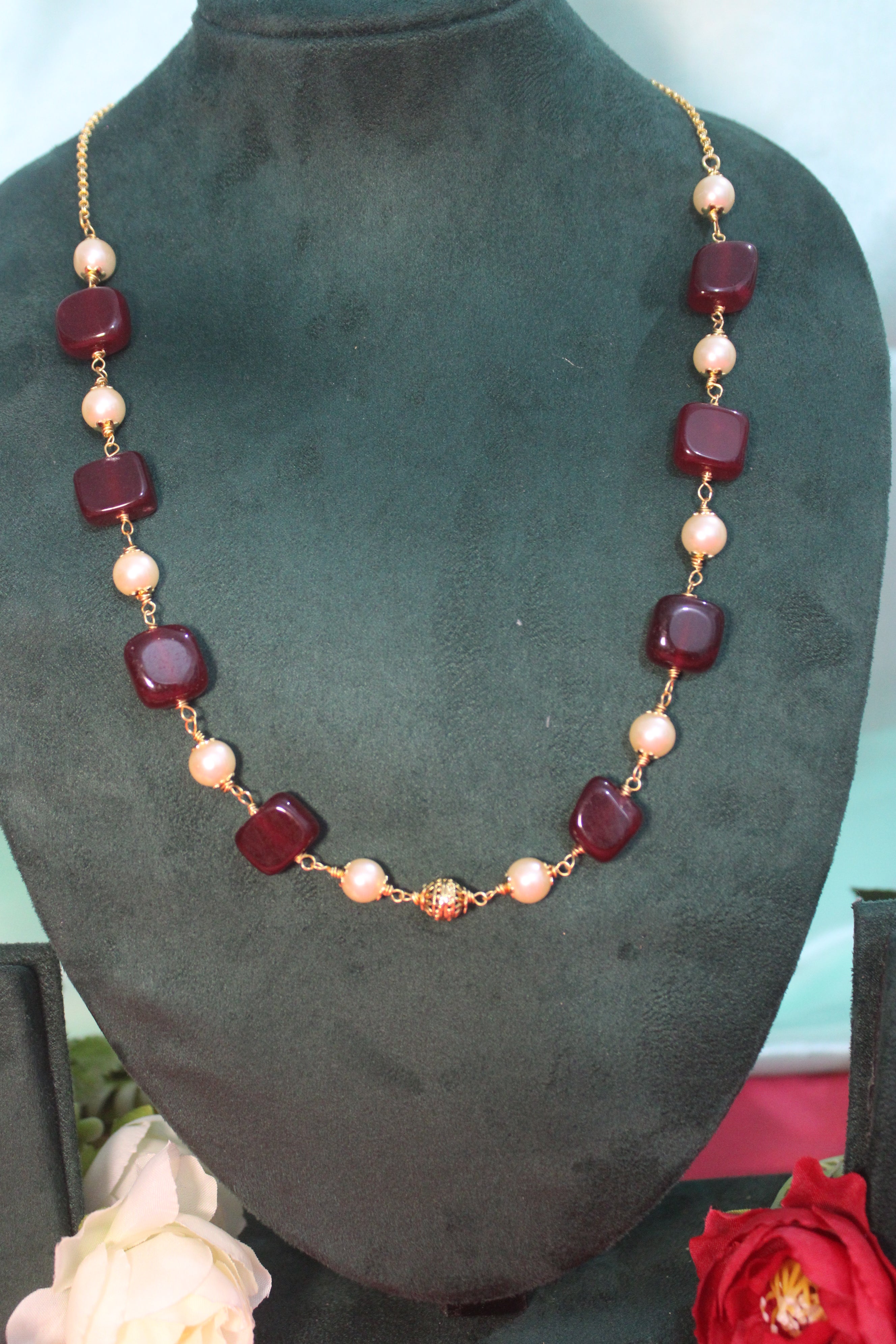 kattu teega necksets