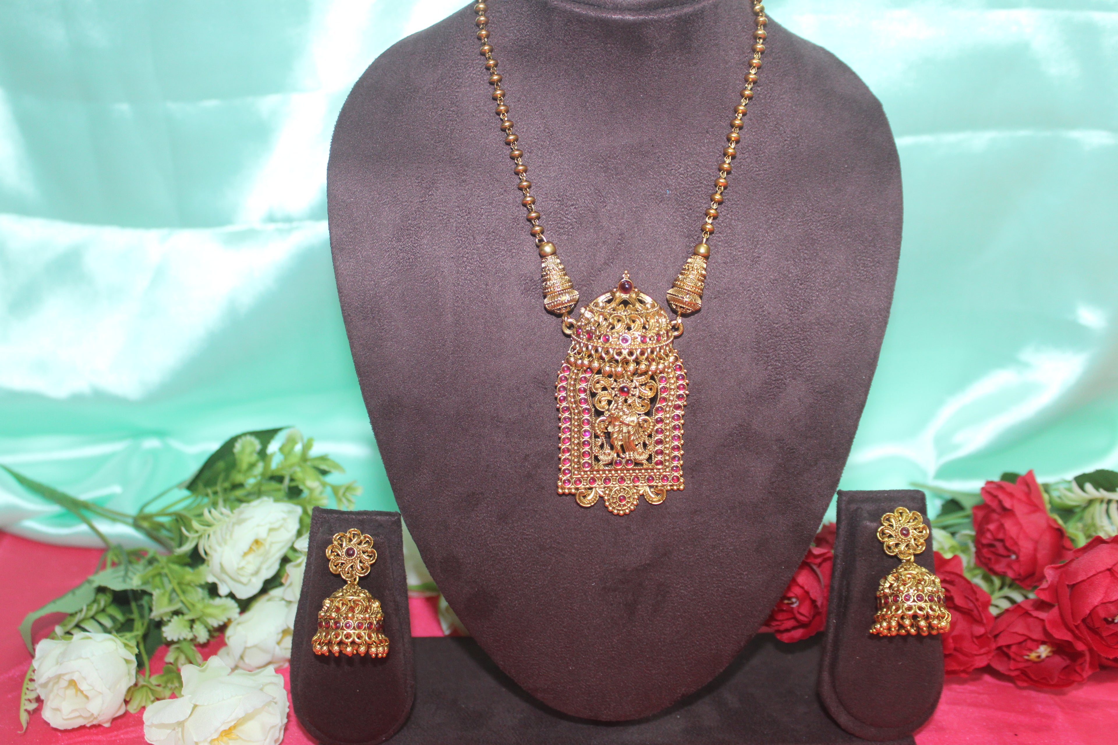 Radha krisha necklace with antiq finish &earings jumka