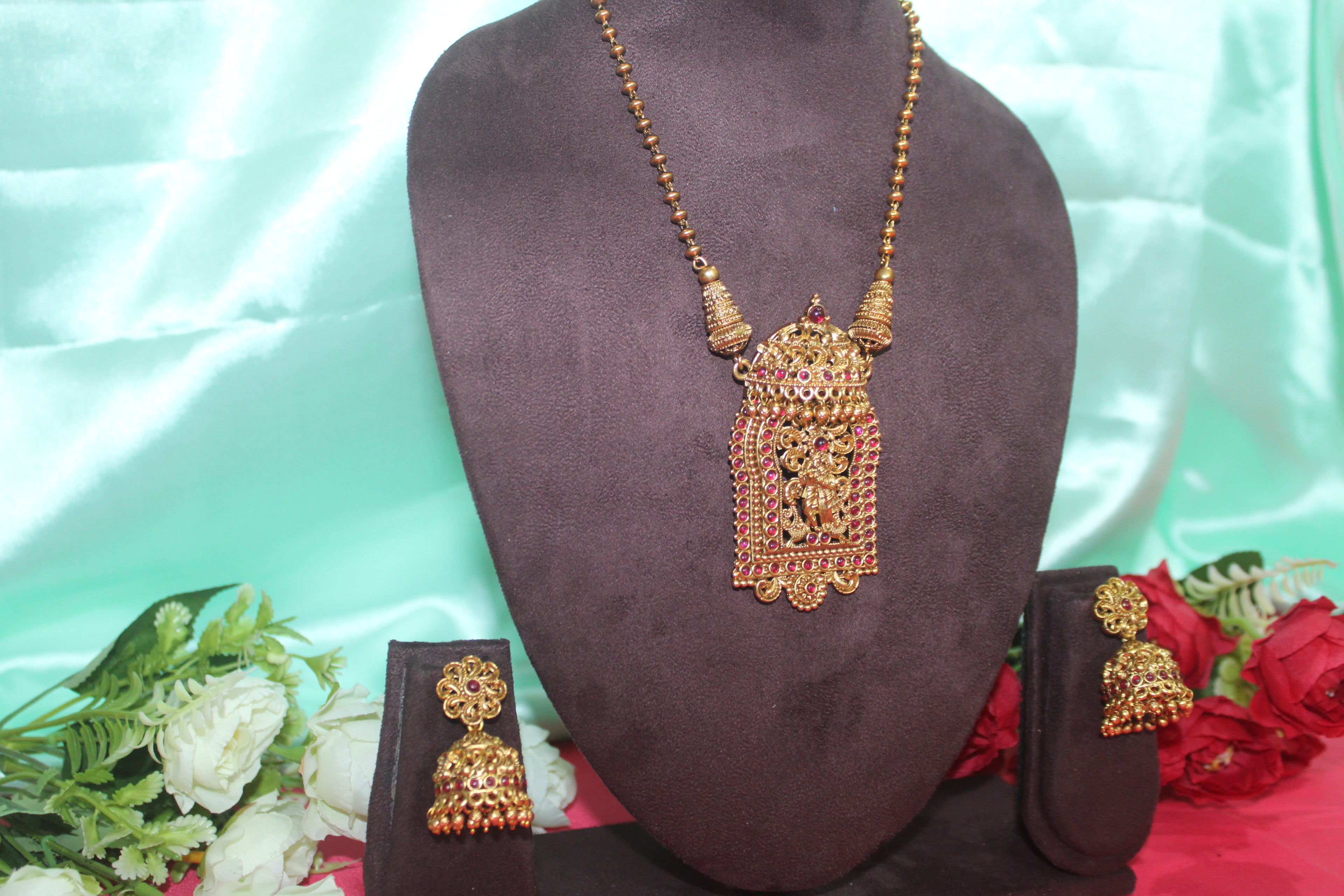 Radha krisha necklace with antiq finish &earings jumka