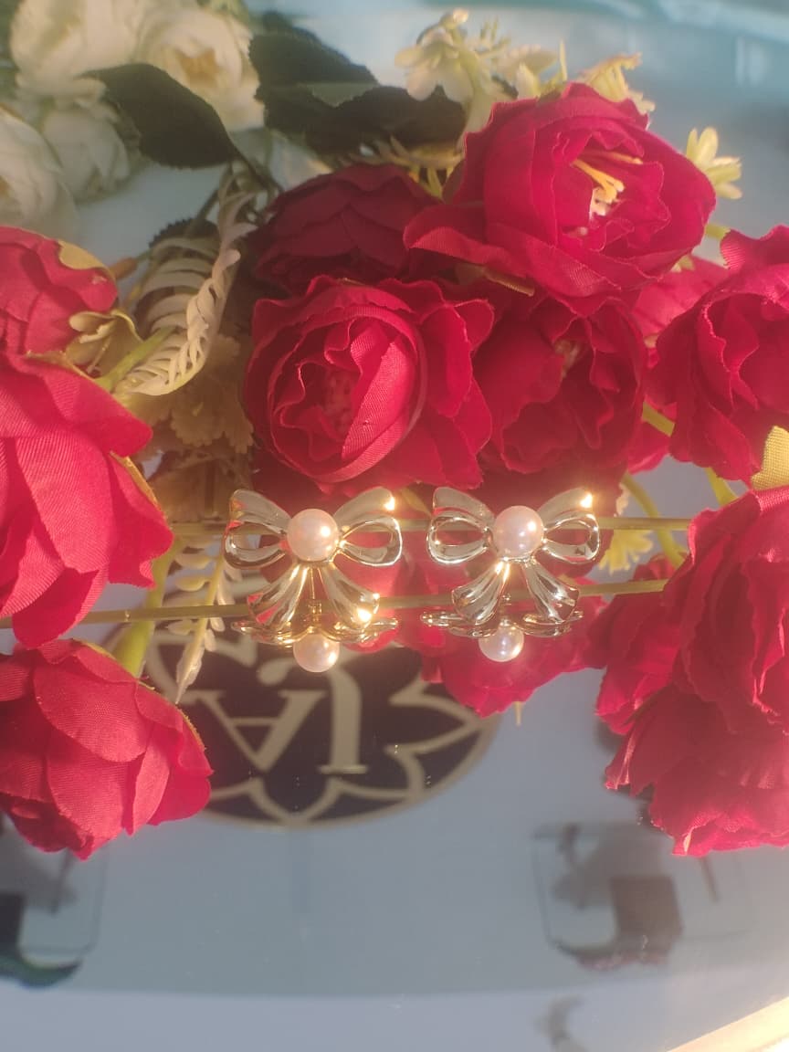 Bow with pearl anti tarnish earings